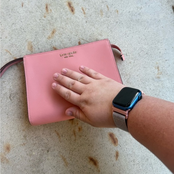 Kate Spade Wristlet - Picture 3 of 11